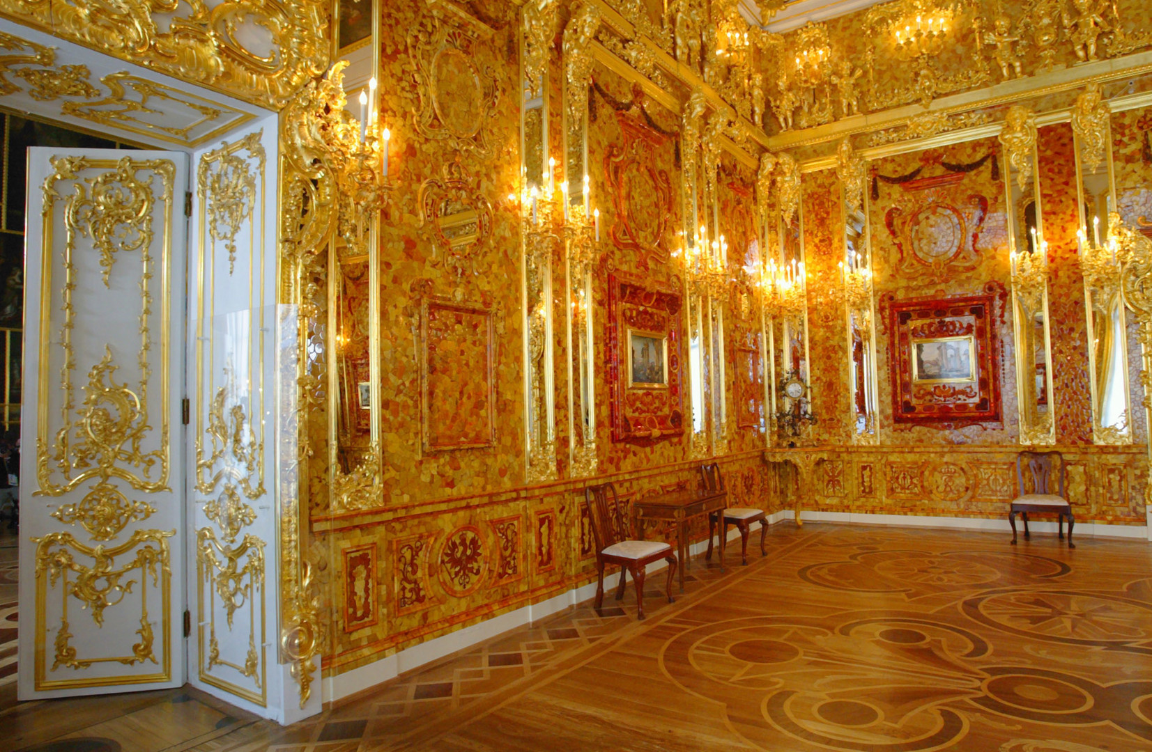 La fameuse Chambre d'ambre des Tsars serait-elle dans le mystérieux