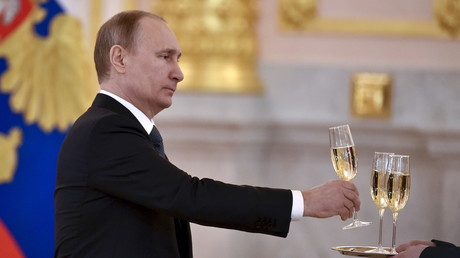 La tragédie de Monsieur Trudeau et l’insupportable champagne du Kremlin