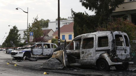 Voitures incendiées à Viry-Châtillon