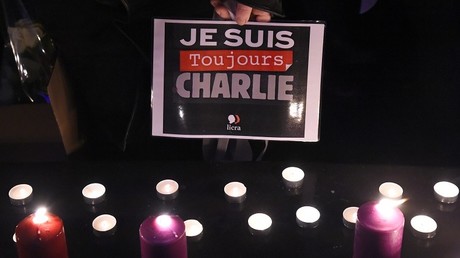 Lors des deux ans de l'attentat de janvier 2015, des manifestants à Paris étaient venus exprimer leur solidarité avec Charlie Hebdo
