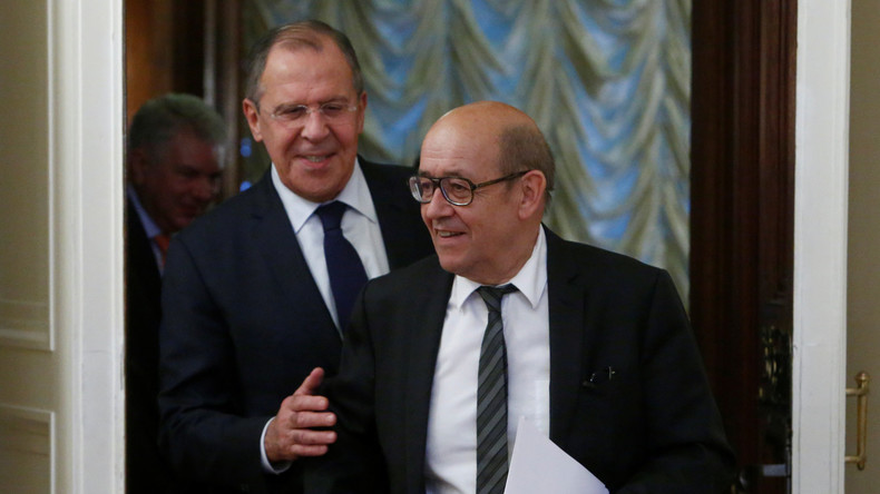 A Moscou, Jean-Yves Le Drian promet un nouvel «esprit de confiance» à la Russie