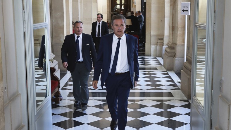 Nicolas Dupont-Aignan demande la démission de la ministre du Travail Muriel Pénicaud